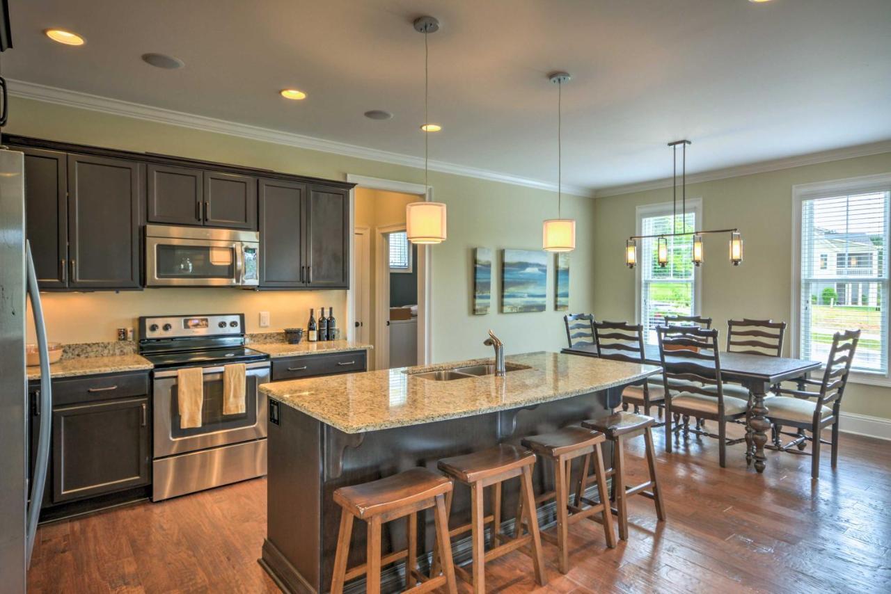 Spacious Family-Friendly Retreat With Winter Rates! Greensboro Exterior photo
